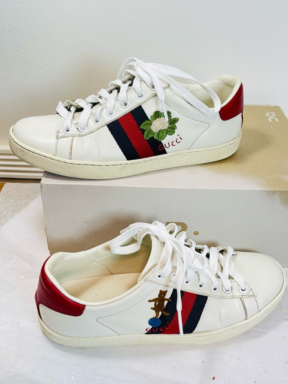 Gucci Authentic size 37 White Leather Sneakers